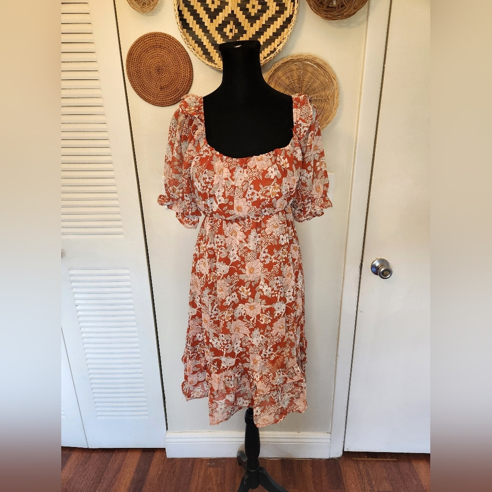 Floral Mini Dress With Square Neckline And Puff Sleeves